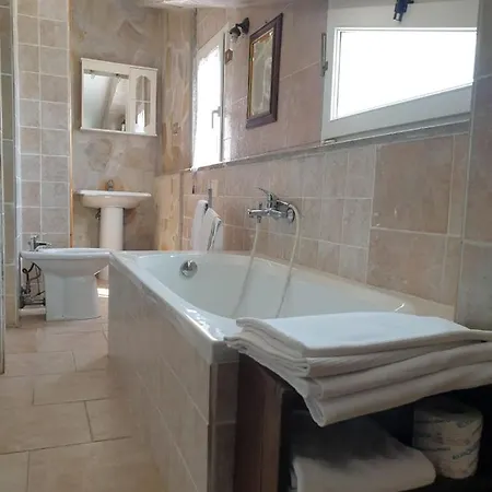 Le Querce Country house *